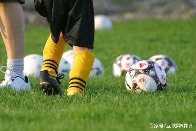巴萨计划今夏引援，莱万成为首要目标